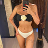 Zestaw bikini bandeau z kwiatami i spódniczką